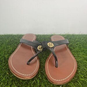Tory Burch Terra Black Patent Leather Gold Logo Thong Sandals Size 7.5